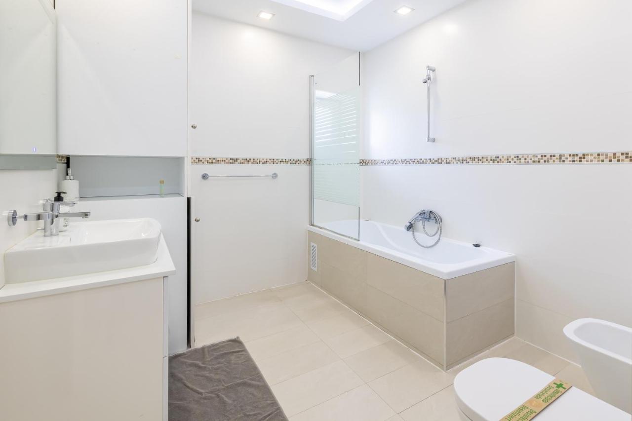 Fantastic Apartment Great Location Marbella Bagian luar foto